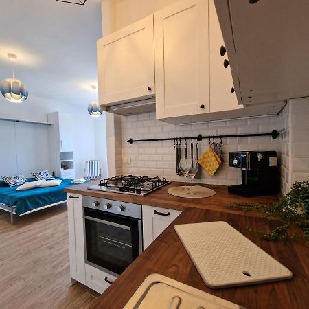 650 Metri Dal Mare - Wifi - Terrazzo - Piscina - A/C Appartamento Pietra Ligure Esterno foto