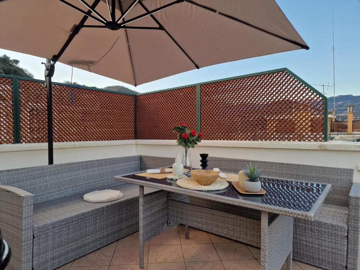 650 Metri Dal Mare - Wifi - Terrazzo - Piscina - A/C Appartamento Pietra Ligure Esterno foto