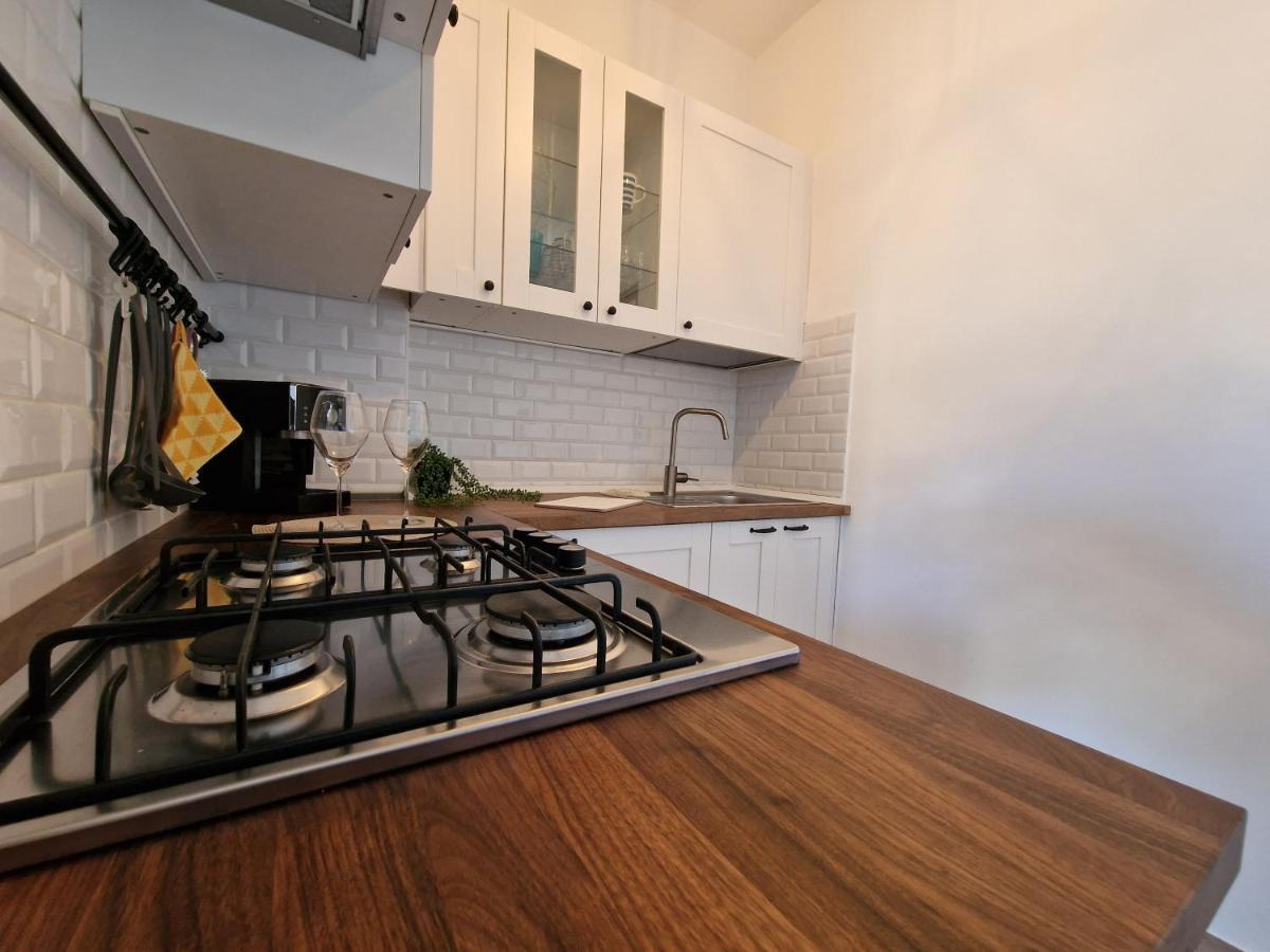 650 Metri Dal Mare - Wifi - Terrazzo - Piscina - A/C Appartamento Pietra Ligure Esterno foto