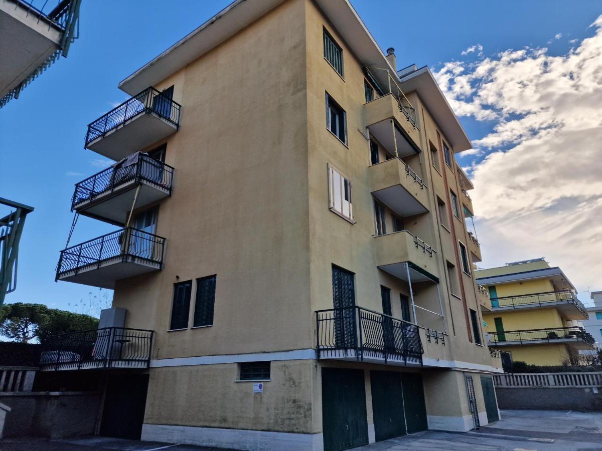 650 Metri Dal Mare - Wifi - Terrazzo - Piscina - A/C Appartamento Pietra Ligure Esterno foto